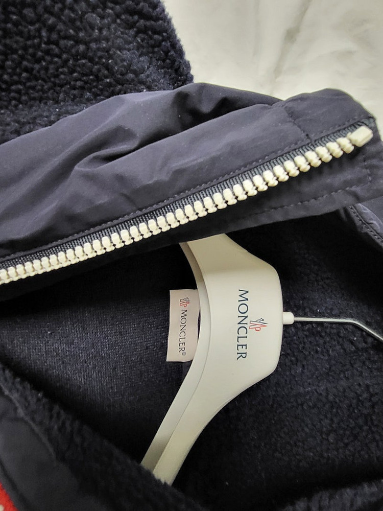 몽클레어 후리스 집업--3