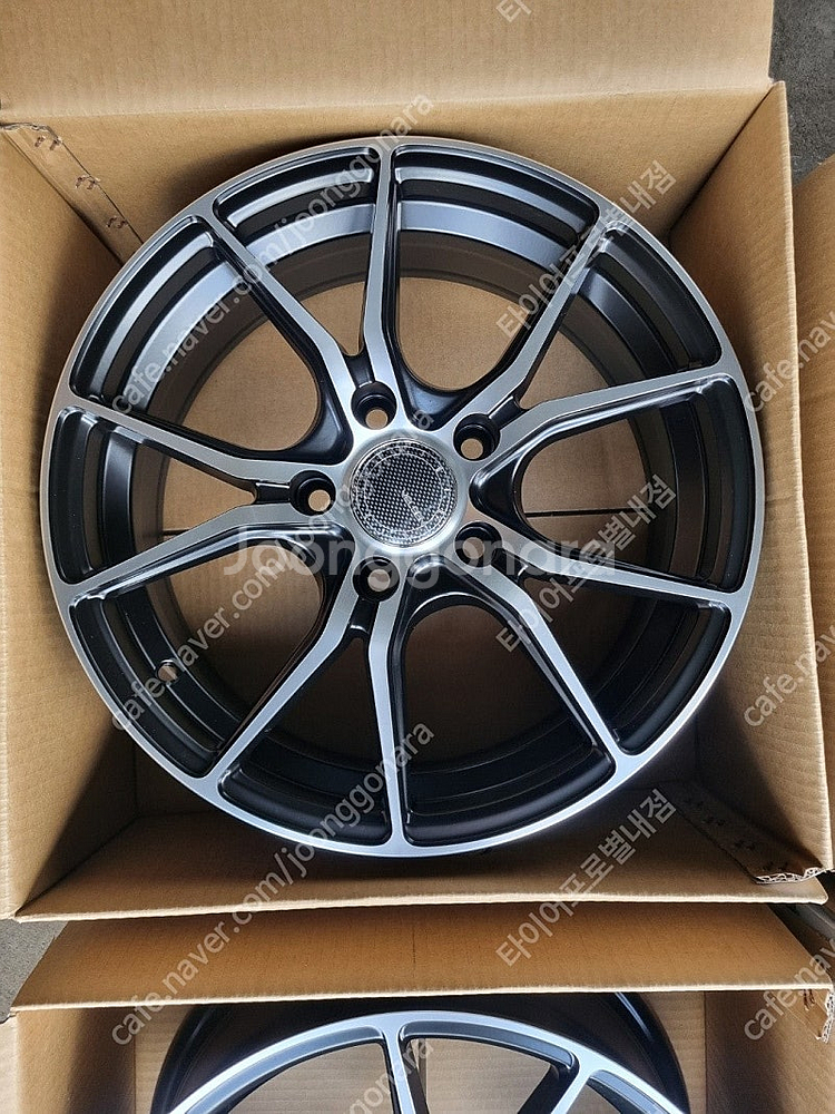 벨센 M103 16인치 신품휠 1대분 팝니다--4