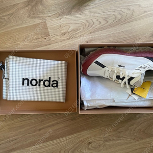 [265] 노다 Norda 001 LTD 마스 컬러 새상품 판매합니다.