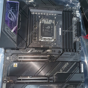 ASUS ROG STRIX X670E-E GAMING WIFI STCOM 54만