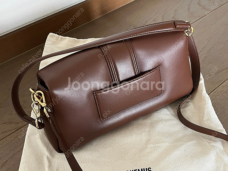 자크뮈스 르 밤비무 플랩백 미디움 브라운--2