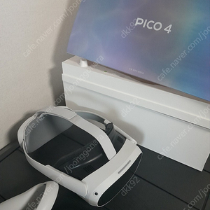 피코 4 pico4 올인원 VR 스팀 기기 PC 헤드셋 팝니다 25만원