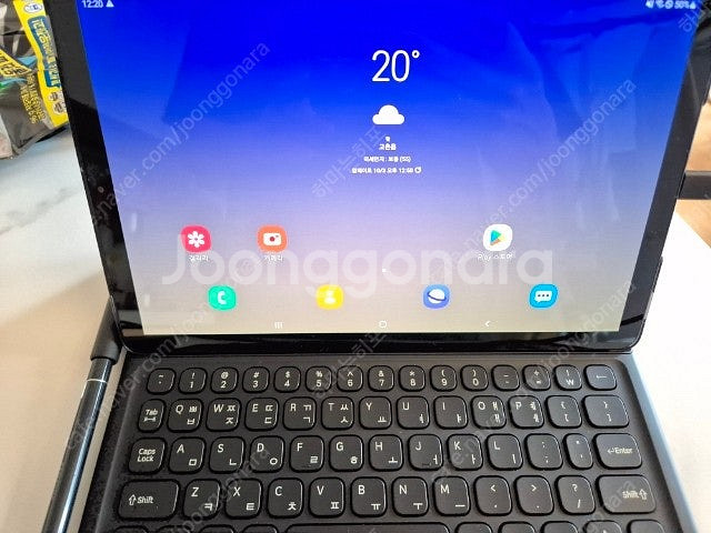 갤럭시 탭s4 + 정품 키보드/펜 포함 팝니다.--0