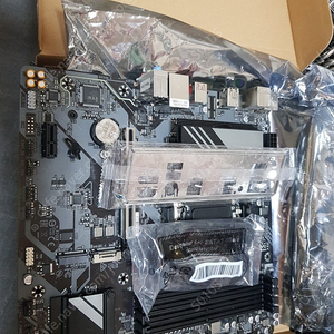 gigabyte b650m k 제이씨현 택포 12.5 팝니다