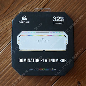 커세어 도미네이터 플래티넘 RGB DDR4 3200 CL16 32GB(16x2)