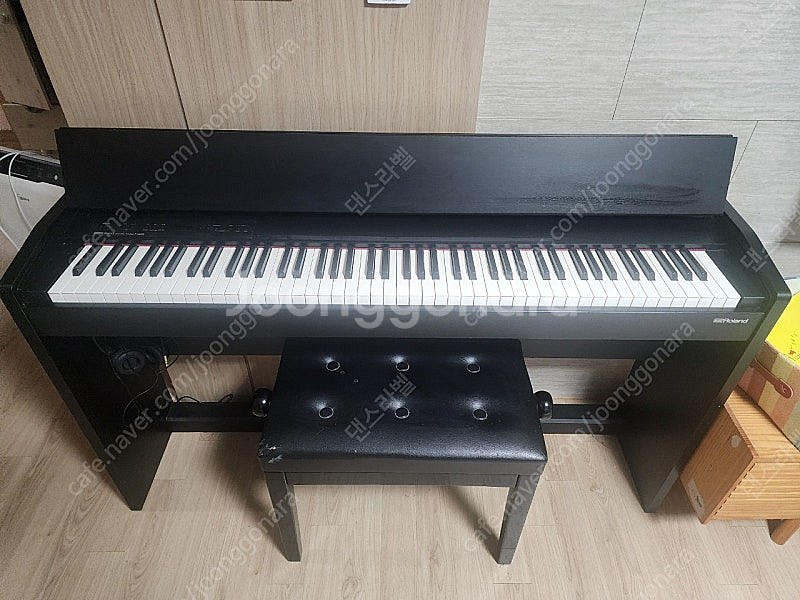 Roland Digital Piano F-140R--3