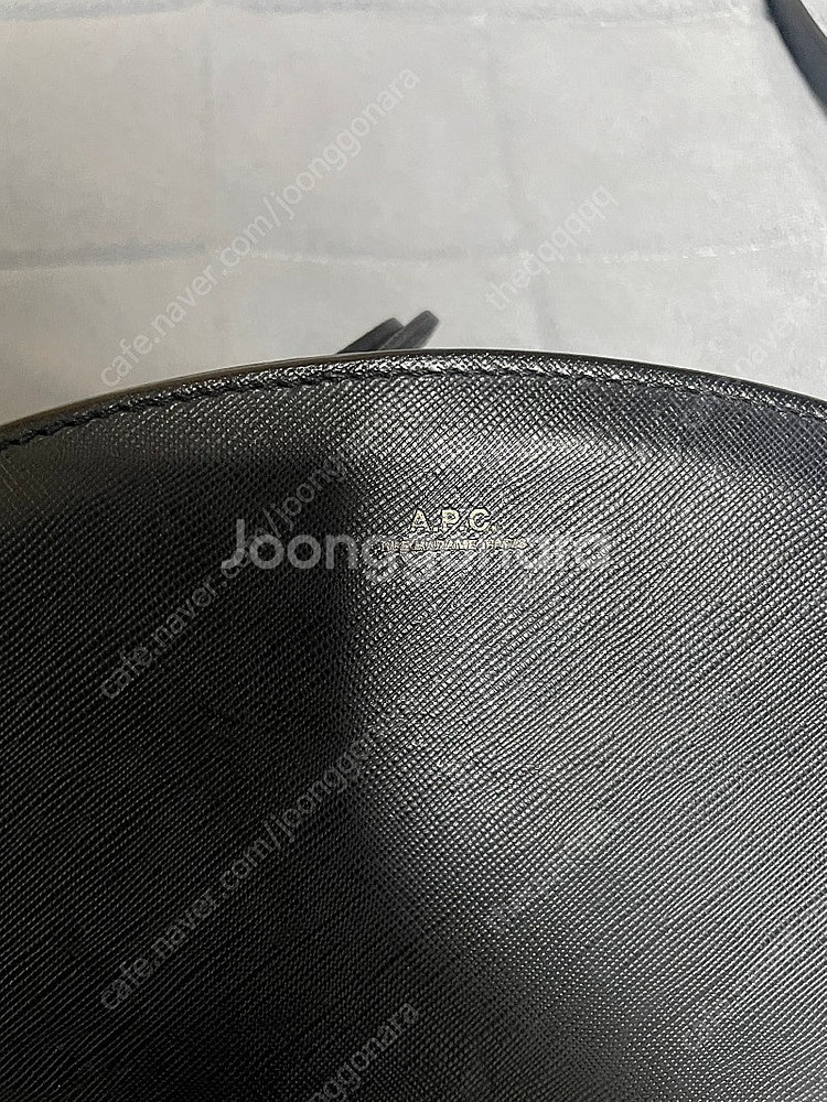 아페쎄 하프문백 사피아노 가죽--2