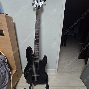 Schecter J-5 Bass Guitar 중고 판매합니다