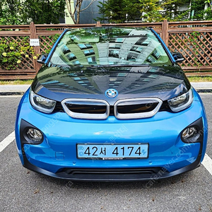 BMW i3 2세대 전기차 1세대 가격에 팝니다.