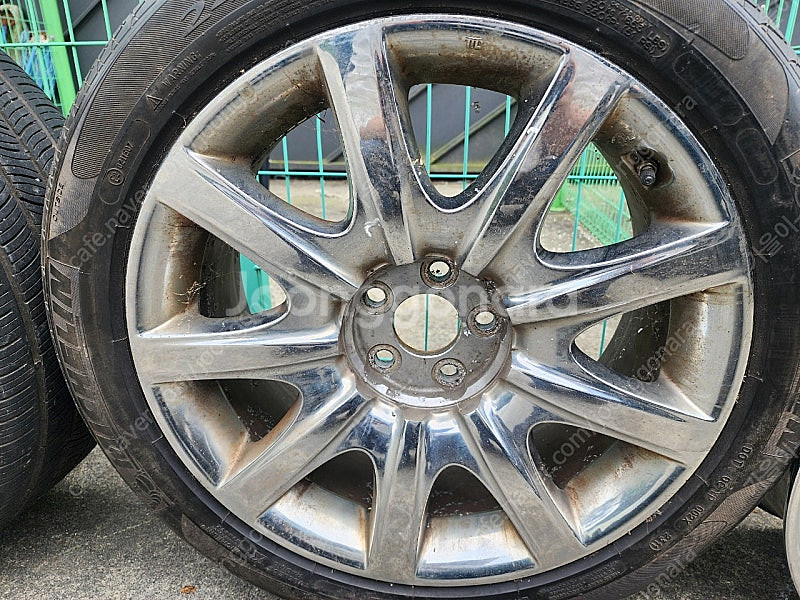 에쿠스 휠.타이어 5만원 2셋 245 .45.19--2