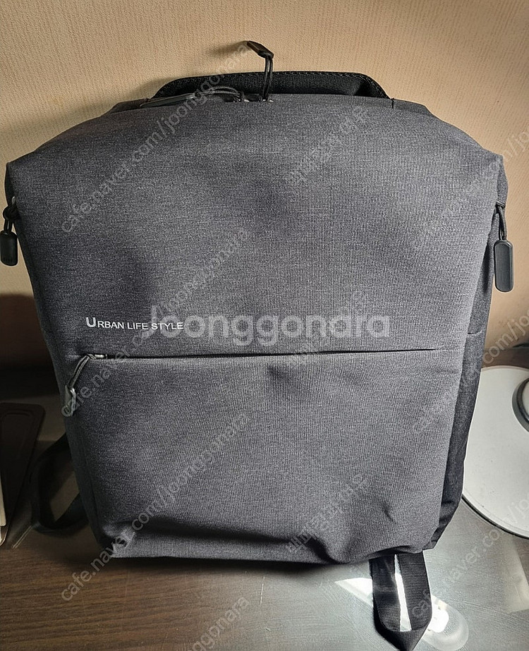 실용성 좋은 샤오미 백팩 팝니다 ^^--1