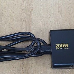 200W 고속멀티충전기