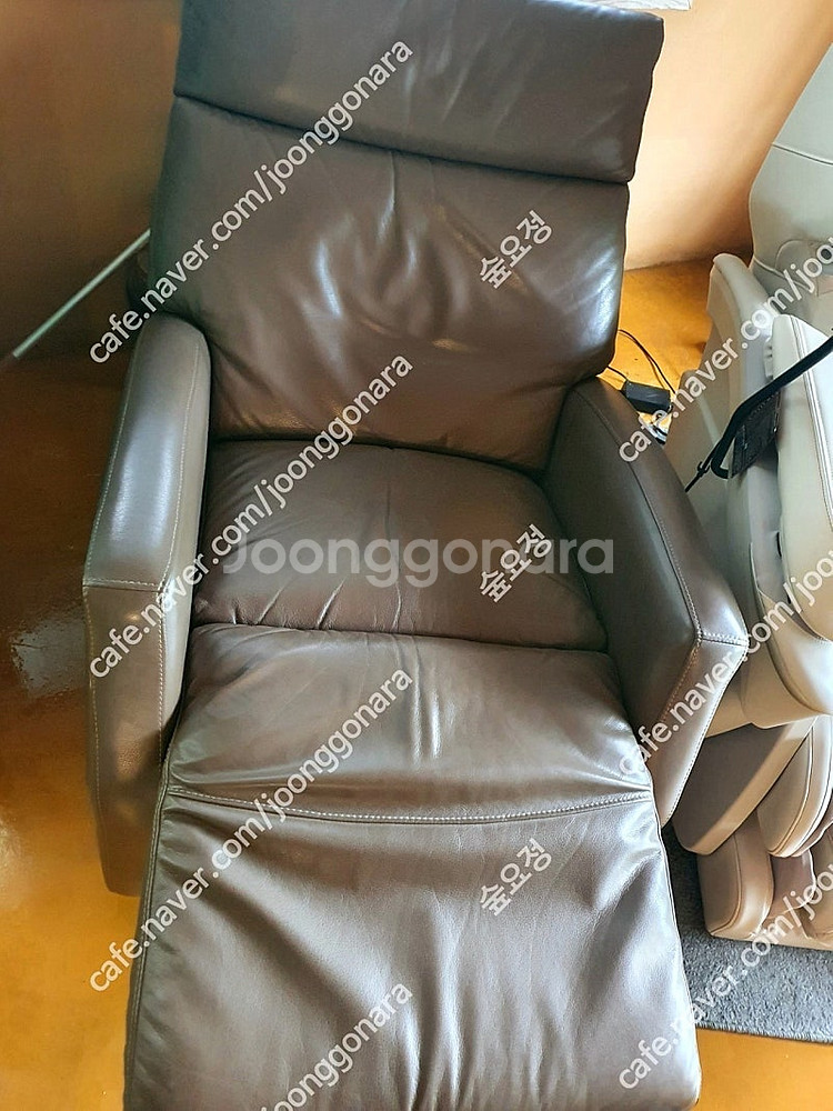 로로다비니 천연 소가죽 리클라이너 소파 18만원에 팝니...--1