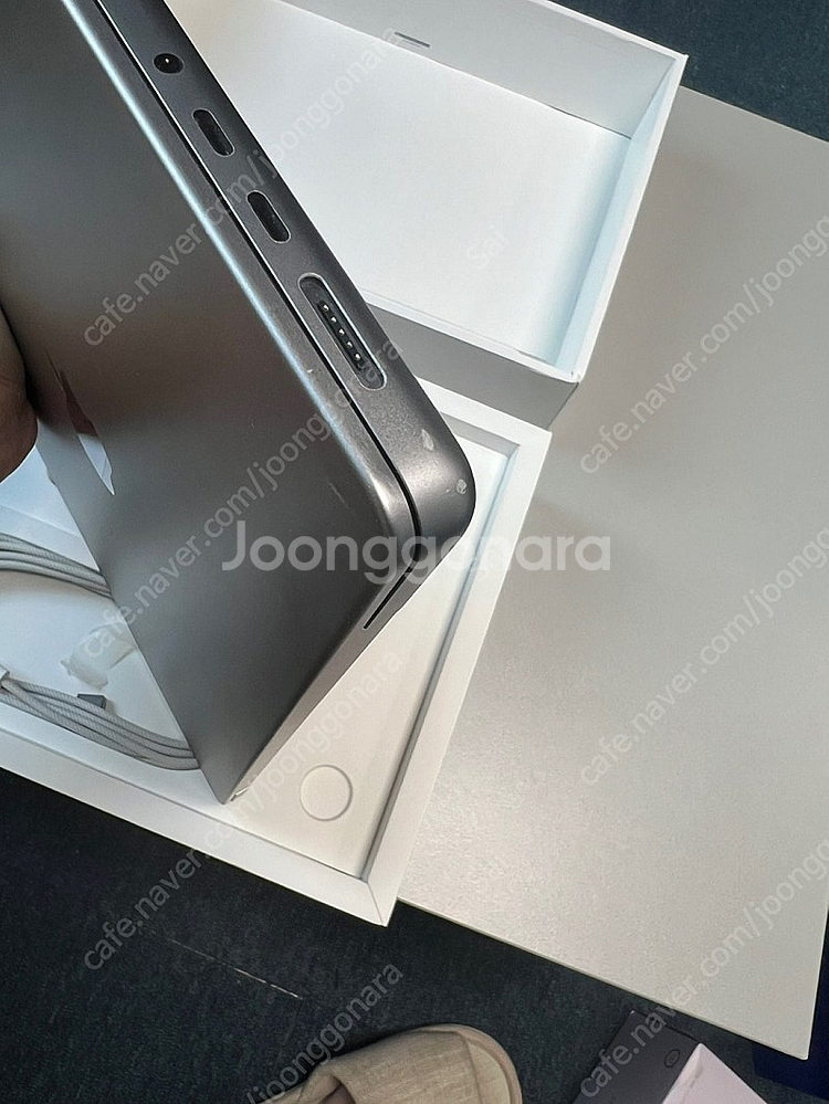 [팝니다] Apple M2 PRO Macbook pro...--5