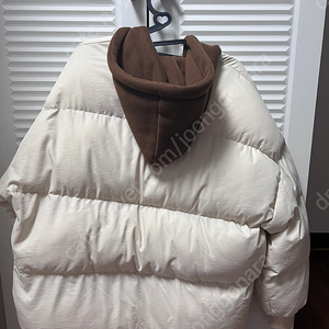 에잇세컨즈 패딩