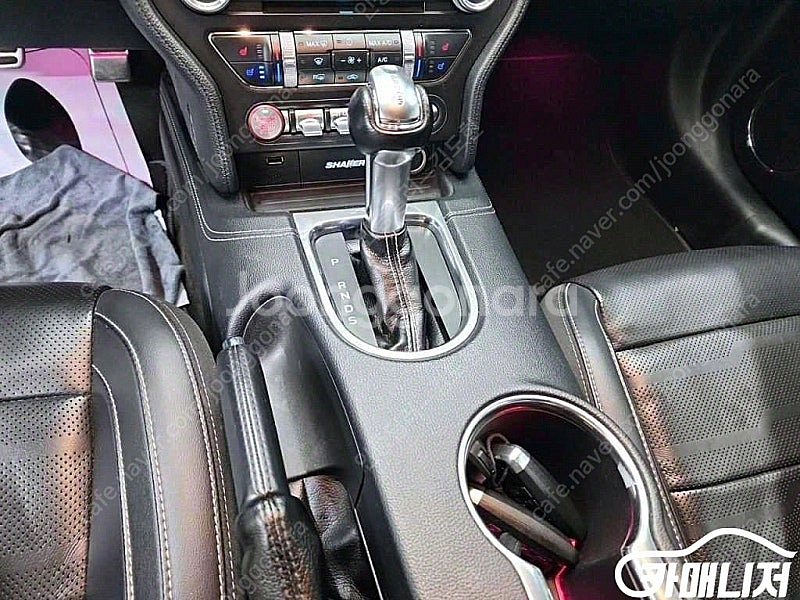 [포드]머스탱 컨버터블 중고차 판매합니다--8