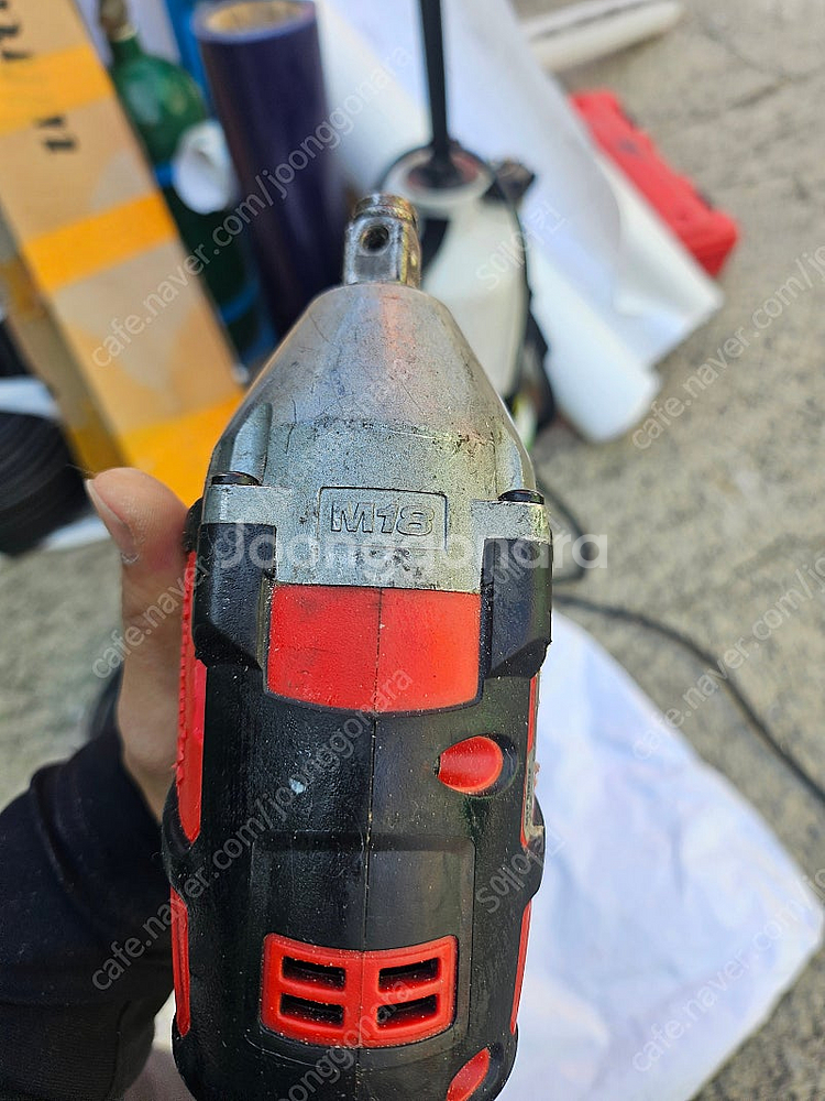 밀워키 임팩렌치 m18 베이트릴팝니다--0