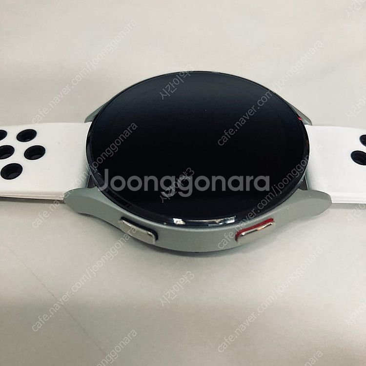 갤럭시 워치4 실버 44MM 매우깨끗 케이블포함 8만원...--3