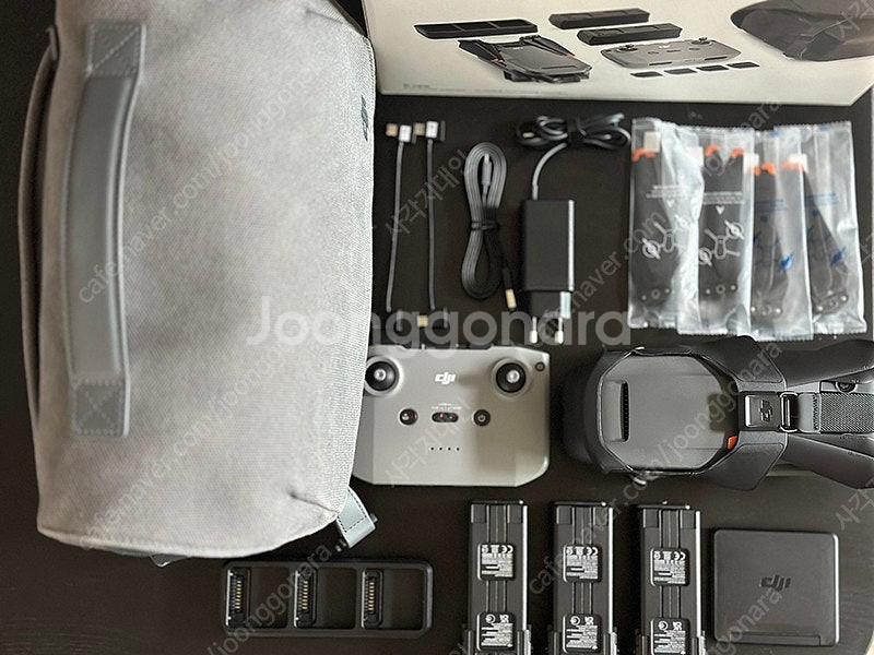DJI 매빅3 플라이모어 콤보--1