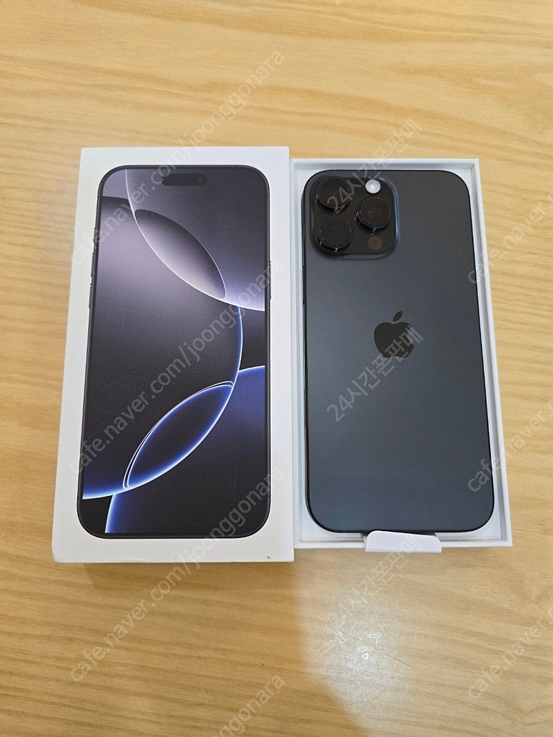 아이폰16프로맥스블랙티타늄256gb 자급제폰판매합니다--0