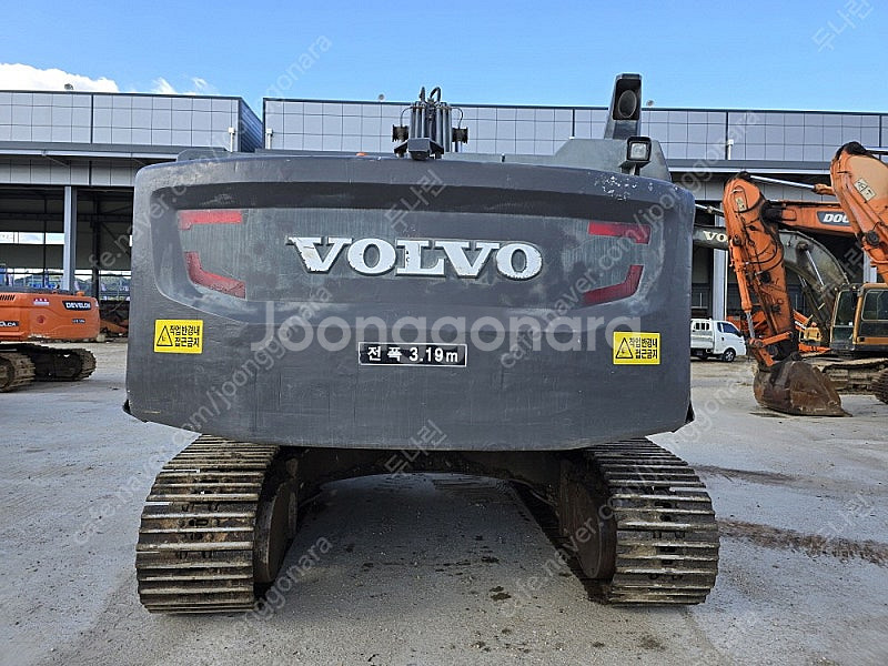 볼보 EC300E 2015년식 10 궤도형 중고굴삭기--3