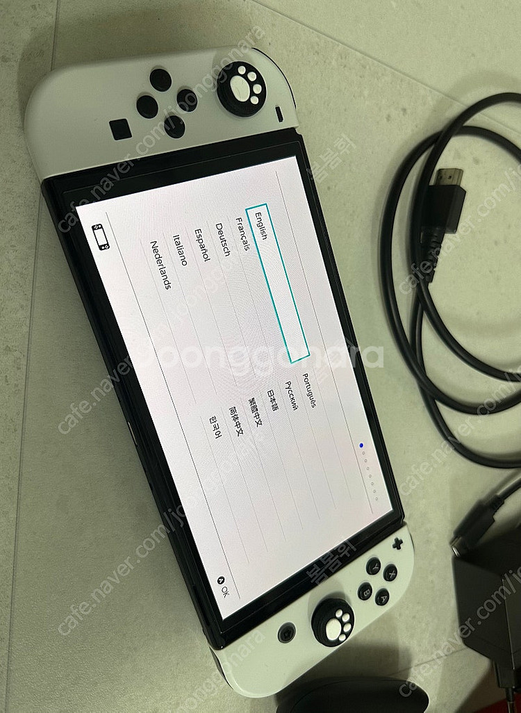 닌텐도 OLED(화이트) 팝니다.--3