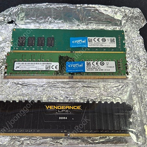 마이크론/커세어 램 DDR4 16GB (3장, 32GB 48GB)