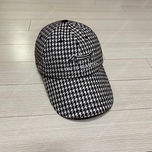 루이까스텔 남성 모 혼용 하운드체크 골프 모자 58cm 사이즈 택포