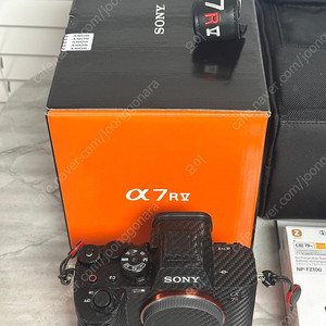 소니 SONY A7R5 ( ILCE-7RM5 ) 바디 [판매합니다.] 스크레치 전혀 없는 상품.