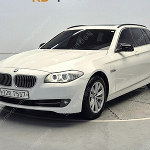 BMW5시리즈 (F10) 525d xDrive 투어링 (5인승)중고차 할부 리스 카드 저신용자 전액할부 가능합니다