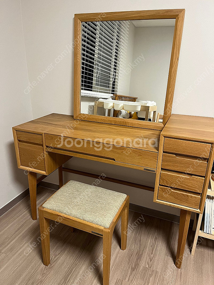 카레클린트 원목 화장대(스툴 포함)--0