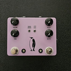 JHS Pedals Emperor Chorus/Vibrato with 기타 이펙터 판매합니다