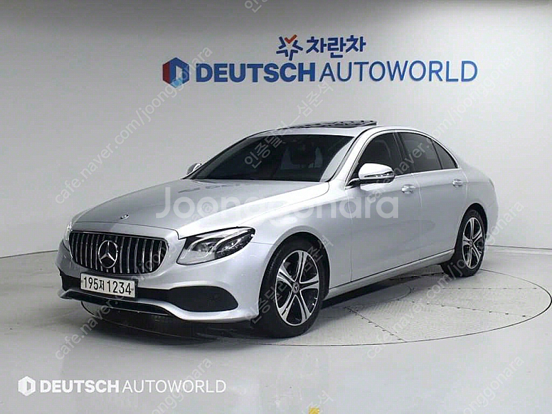 벤츠E-클래스 W213 E220d 아방가르드 (5인승)...--0