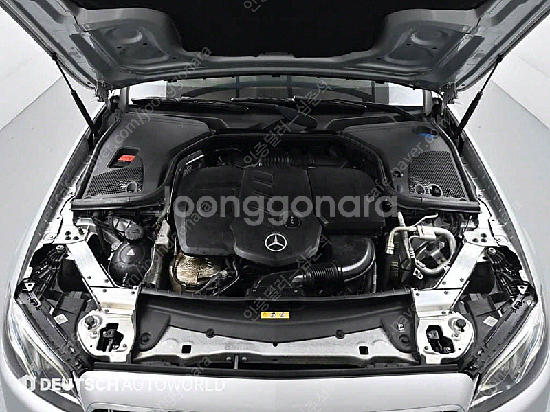 벤츠E-클래스 W213 E220d 아방가르드 (5인승)...--5