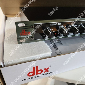 dbx 234xl 크로스오버 1번사용박스그대로있음