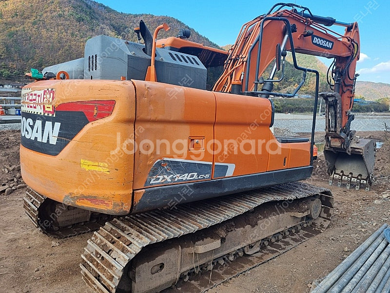 두산 DX140LC-5 2017년식 코끼리집게 요소수수...--4
