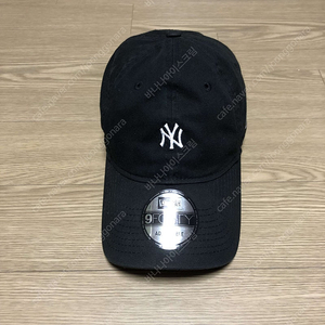 [12,000] (ONE SIZE) 뉴에라 NEW ERA 뉴욕 양키즈 스몰 로고 볼캡 블랙 모자