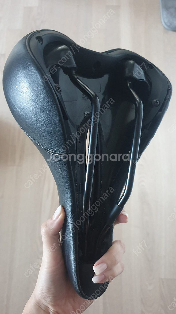 자전거 안장 판매합니다--0