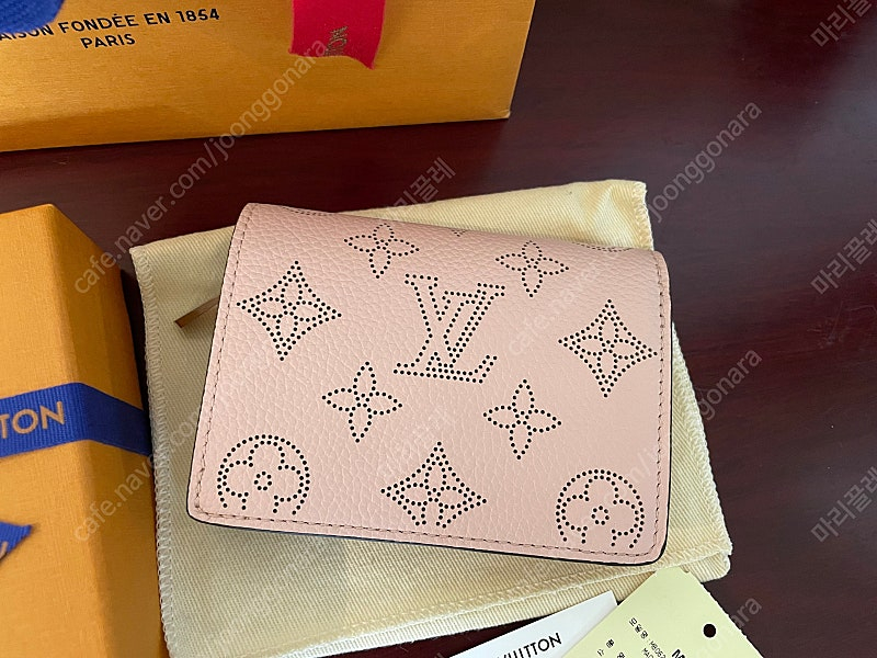 [새상품] 루이비통 클레아 월릿 (뉴진스 혜인 반지갑)--2