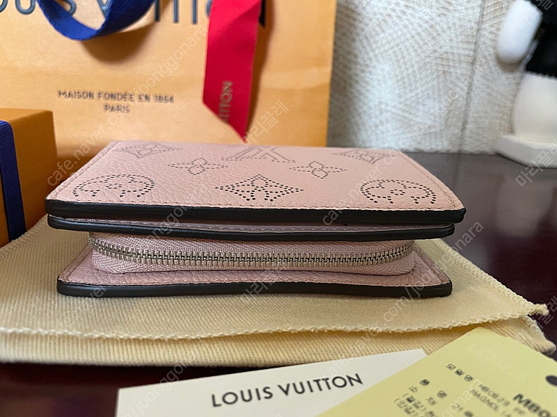 [새상품] 루이비통 클레아 월릿 (뉴진스 혜인 반지갑)--4