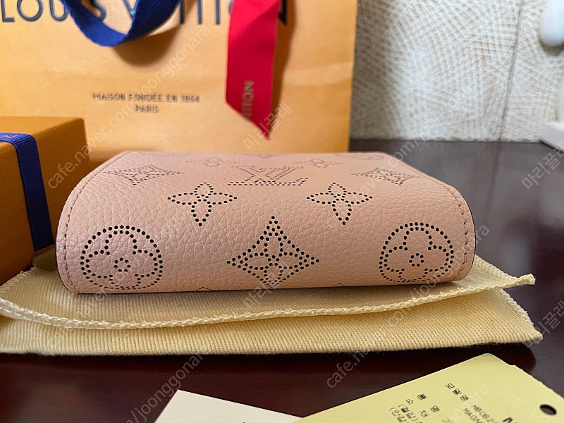 [새상품] 루이비통 클레아 월릿 (뉴진스 혜인 반지갑)--6