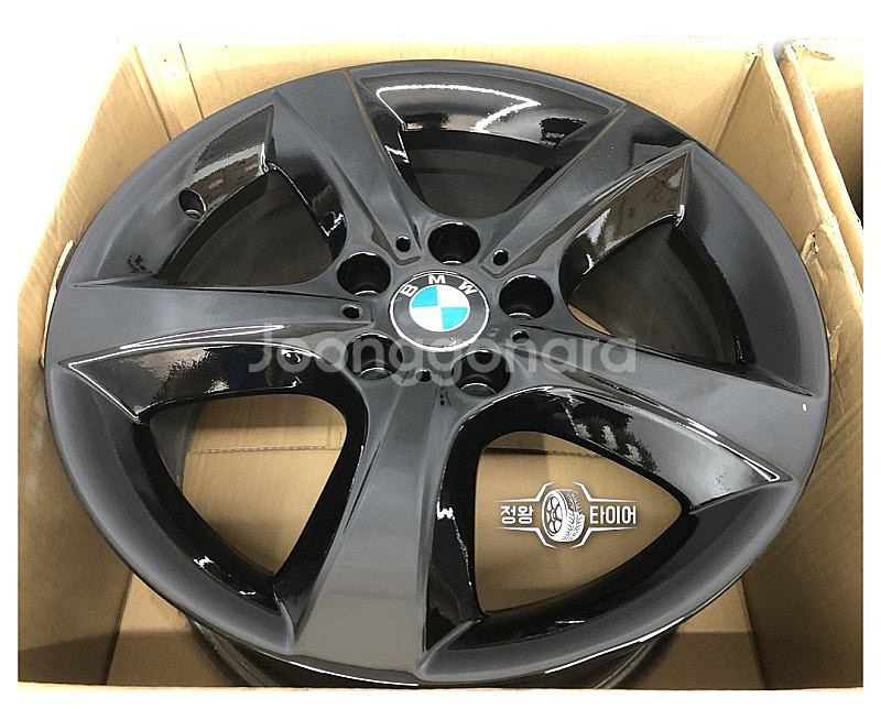 BMW E70 X5 18인치 순정 흠집없는 블랙 휠--2