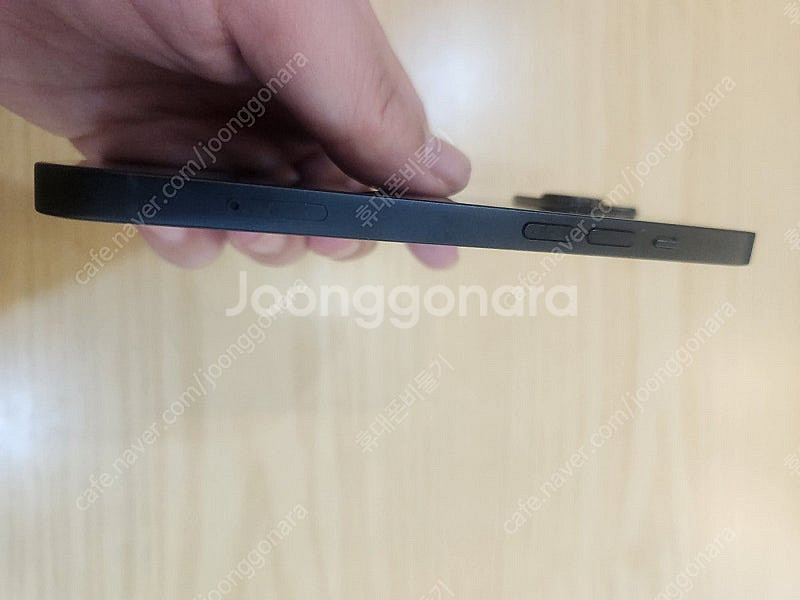 아이폰14 256기가 블랙 액정기스 없는 상태좋은 배터...--5