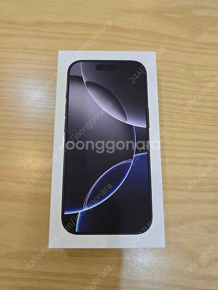 아이폰16프로블랙티타늄512gb 자급제미개봉판매합니다--0