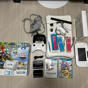 닌텐도 Wii U 위유 일판 순정 32gb 마리오카트8 내장품 팔아요