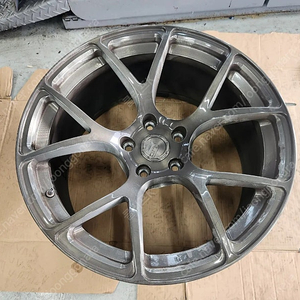 BC Forged RS41 브러쉬드 블랙 19" 단조휠