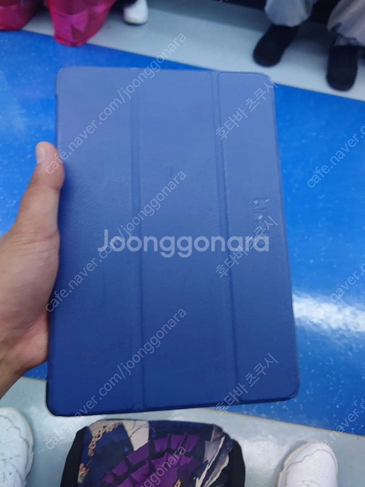 갤럭시 탭 어드밴스드2 8만원에 돈이 급해서 팝니다--0
