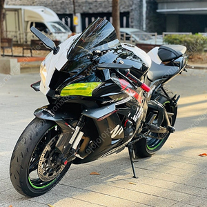 [가와사키] ZX10R 2018년식 차량 최저가 판매합니다.