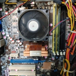 [광주광역시] AMD 8450 시피유와 ASUS M3A78-EM 메인보드 만원