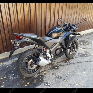 Cbr125r 블랙 판매합니다